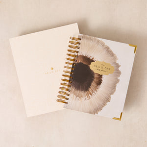 MINIMAL 2026 Daily Planner: PETUNIA