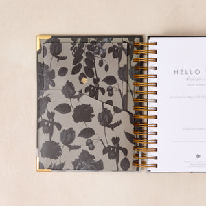 MINIMAL 2026 Daily Planner: NOIR